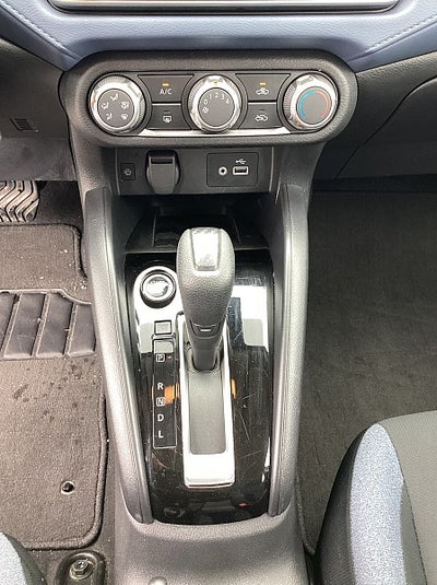 2023 Nissan Versa SV