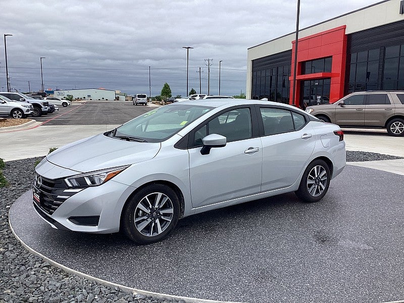 2023 Nissan Versa SV