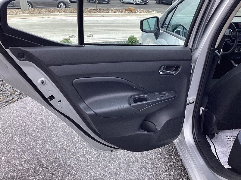 2023 Nissan Versa SV