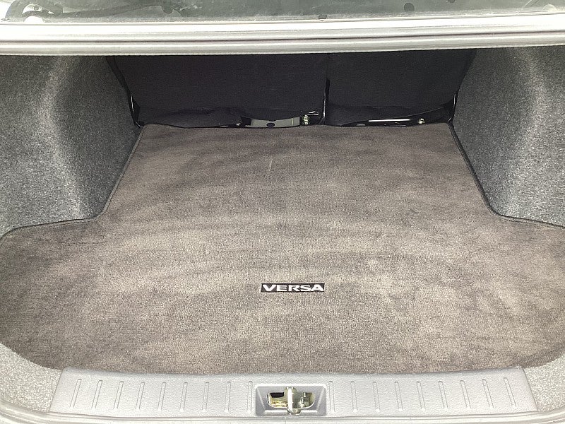 2023 Nissan Versa SV