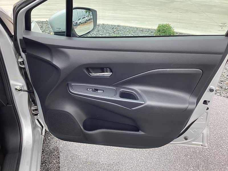 2023 Nissan Versa SV