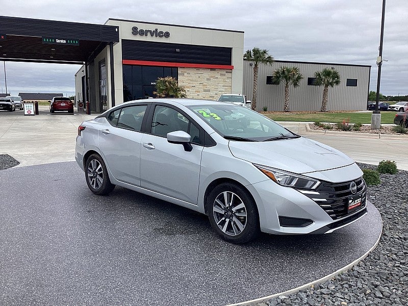 2023 Nissan Versa SV