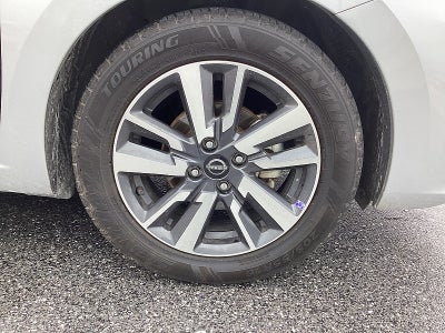 2023 Nissan Versa SV