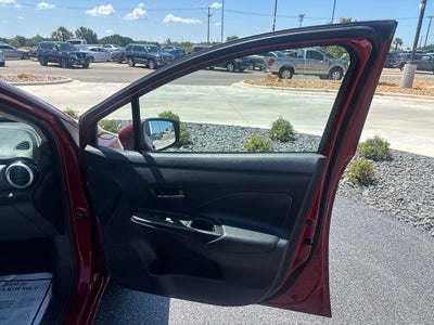 2024 Nissan Versa 1.6 SV