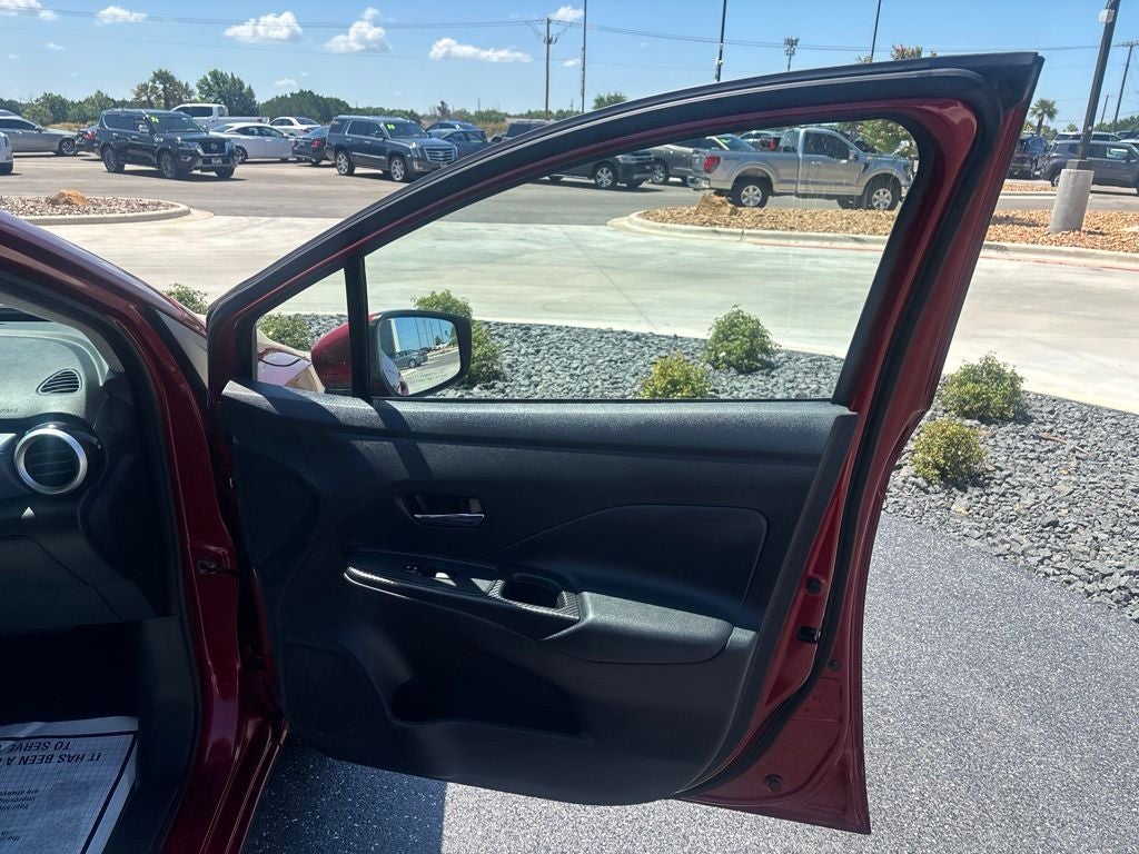 2024 Nissan Versa 1.6 SV