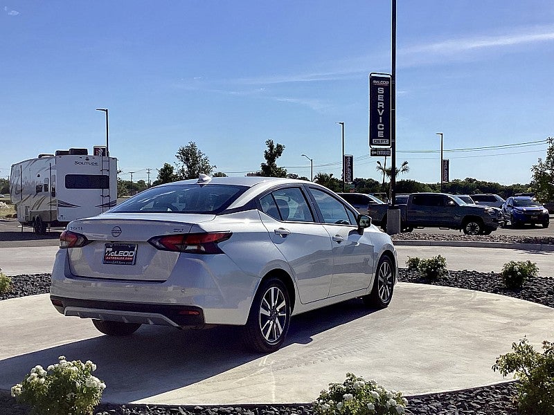 2023 Nissan Versa SV