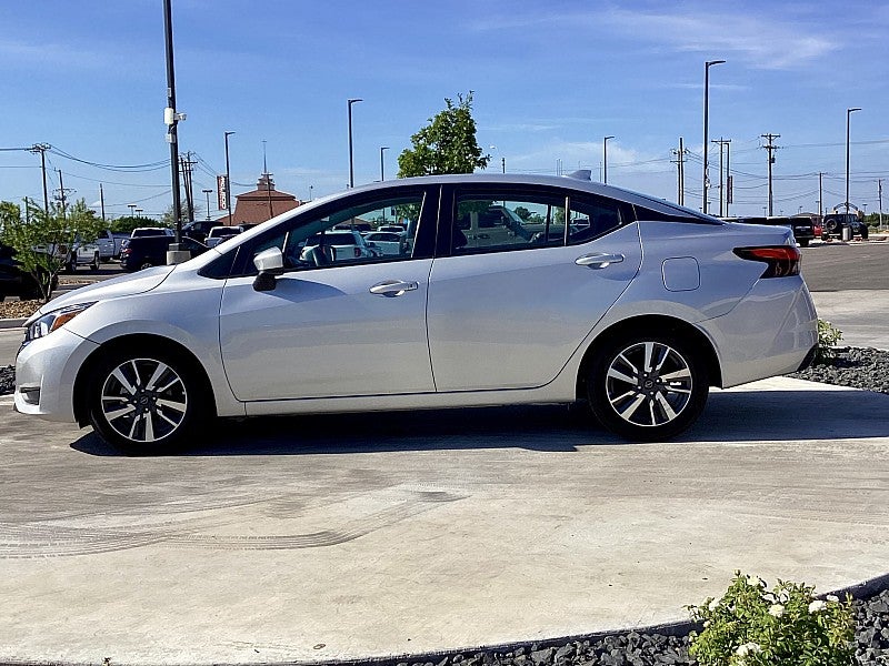 2023 Nissan Versa SV