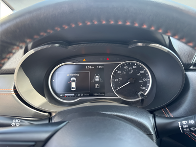 2024 Nissan Versa 1.6 SR