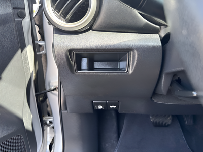 2024 Nissan Versa 1.6 SR