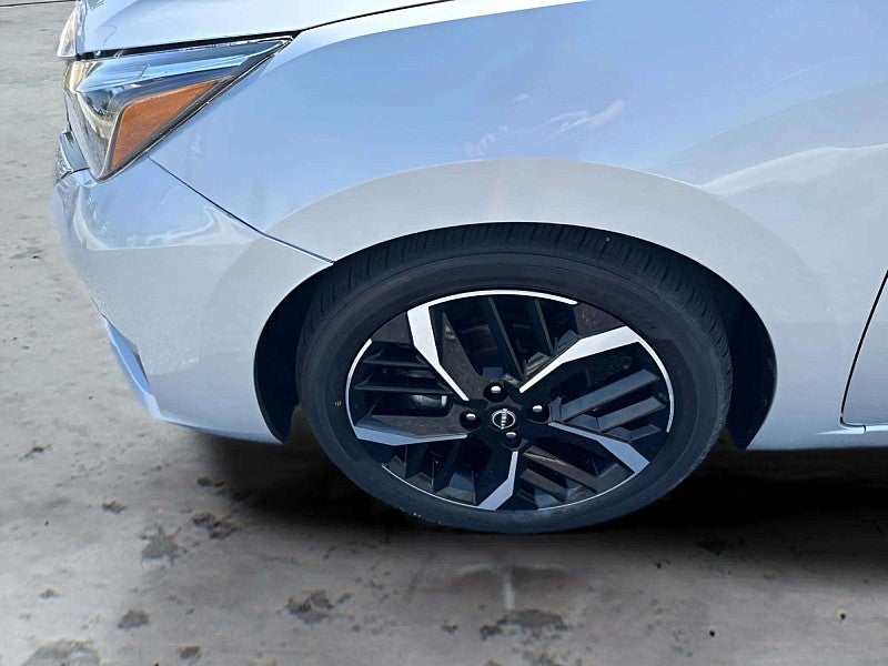 2024 Nissan Versa SR