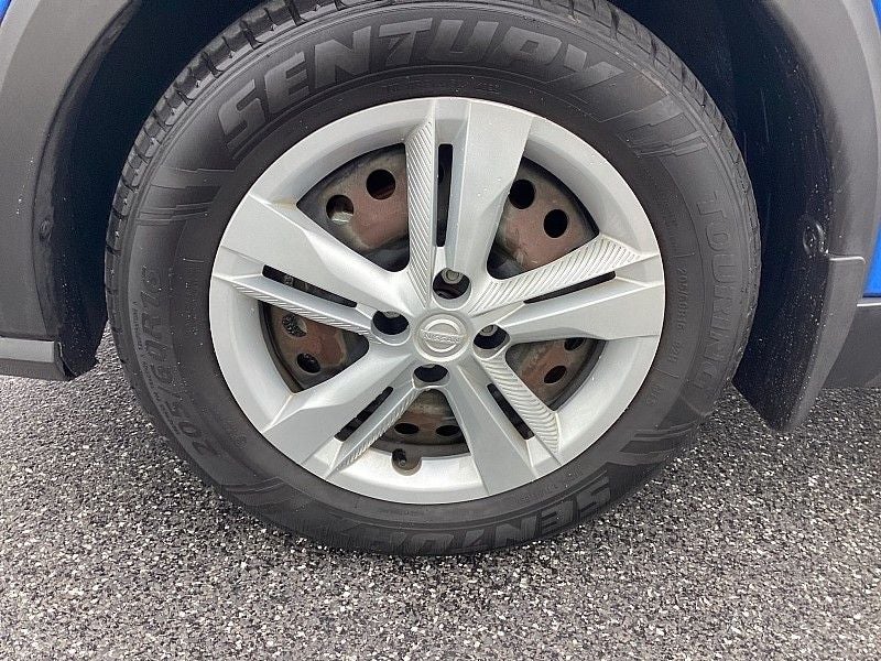 2023 Nissan Kicks S