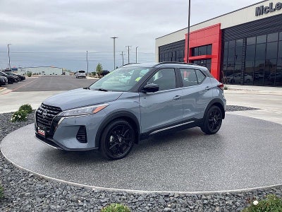 2023 Nissan Kicks SR