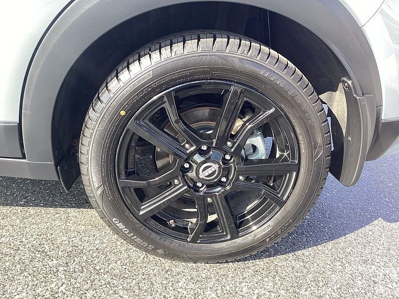 2022 Nissan Kicks SR