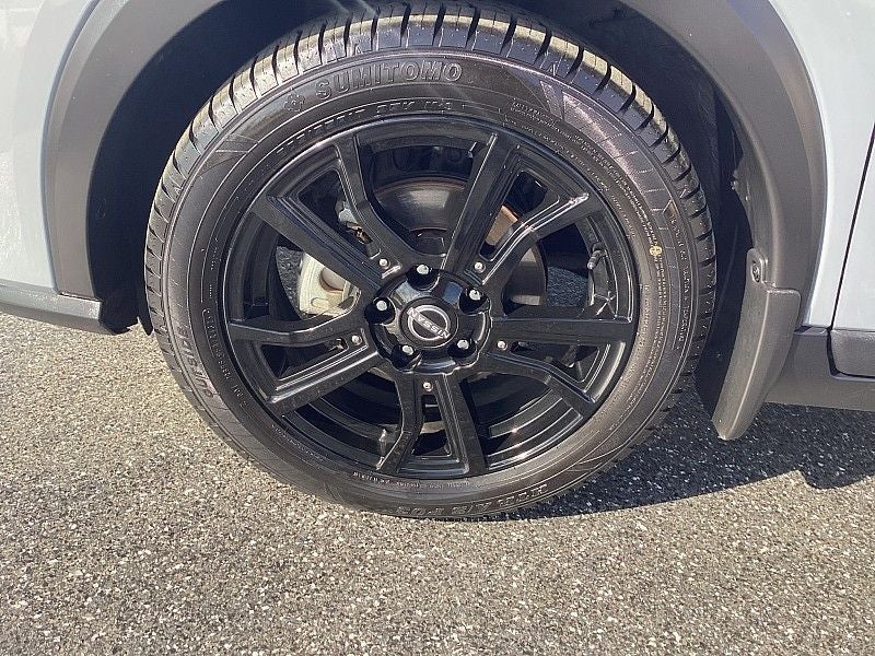 2022 Nissan Kicks SR