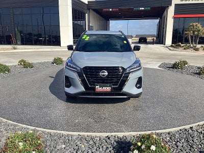 2022 Nissan Kicks SR