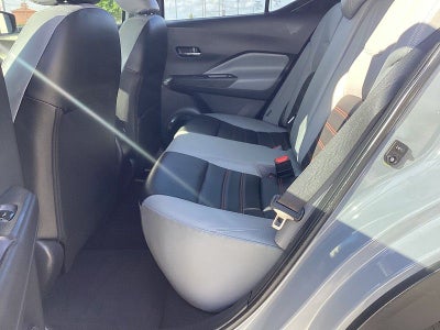 2022 Nissan Kicks SR