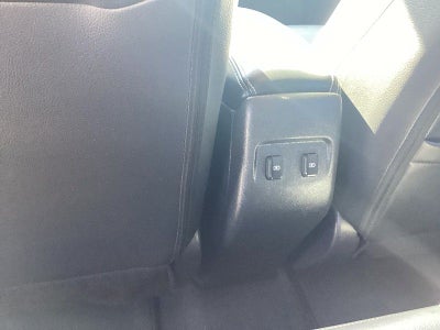 2022 Nissan Kicks SR