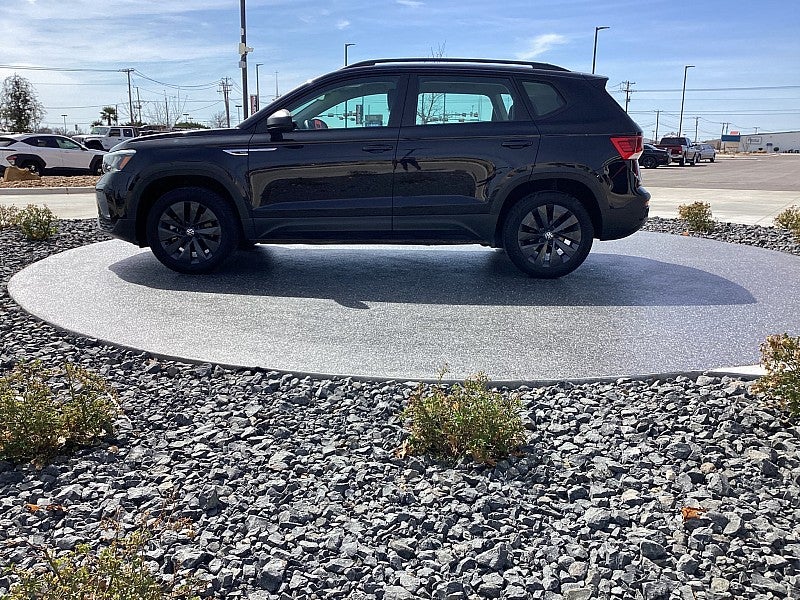 2024 Volkswagen Taos S