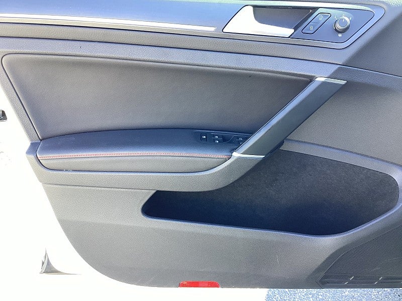 2018 Volkswagen Golf GTI SE