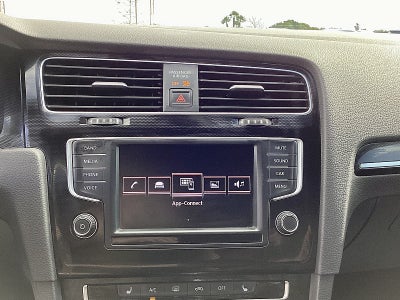 2017 Volkswagen Golf GTI S