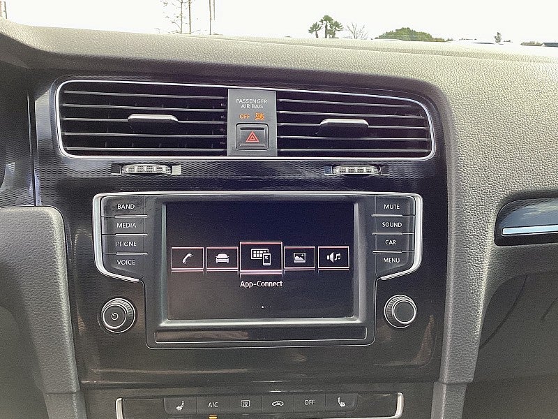 2017 Volkswagen Golf GTI S