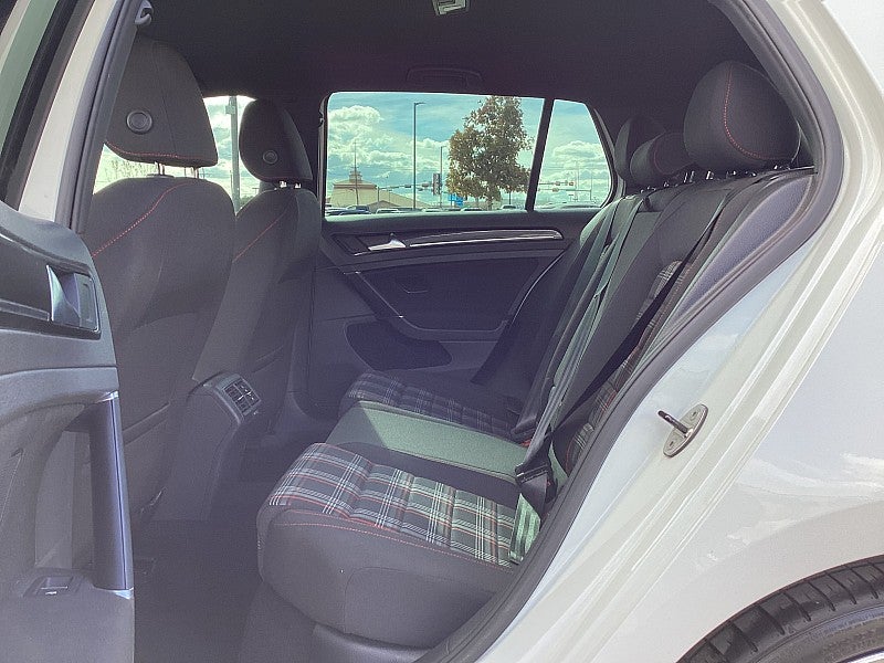 2017 Volkswagen Golf GTI S