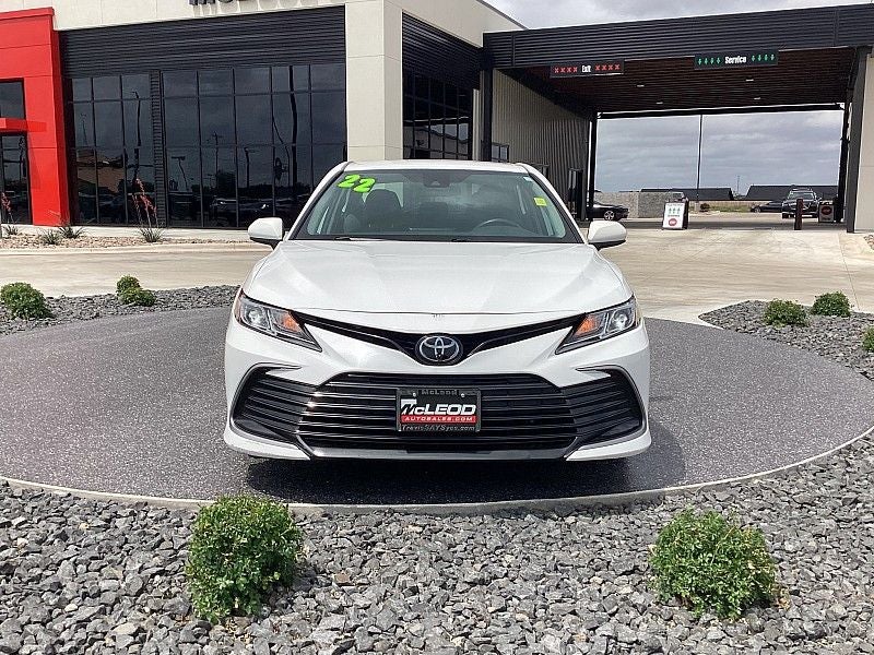 2022 Toyota Camry LE