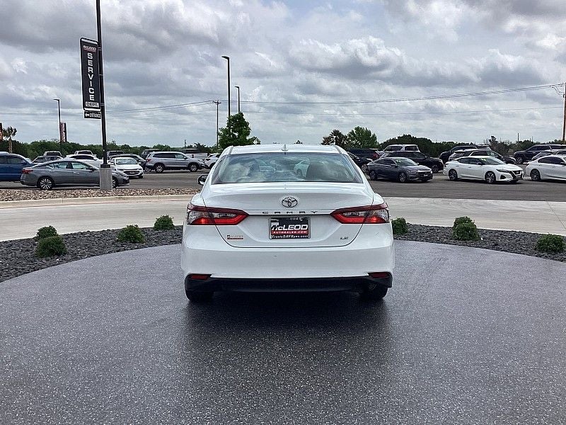 2022 Toyota Camry LE