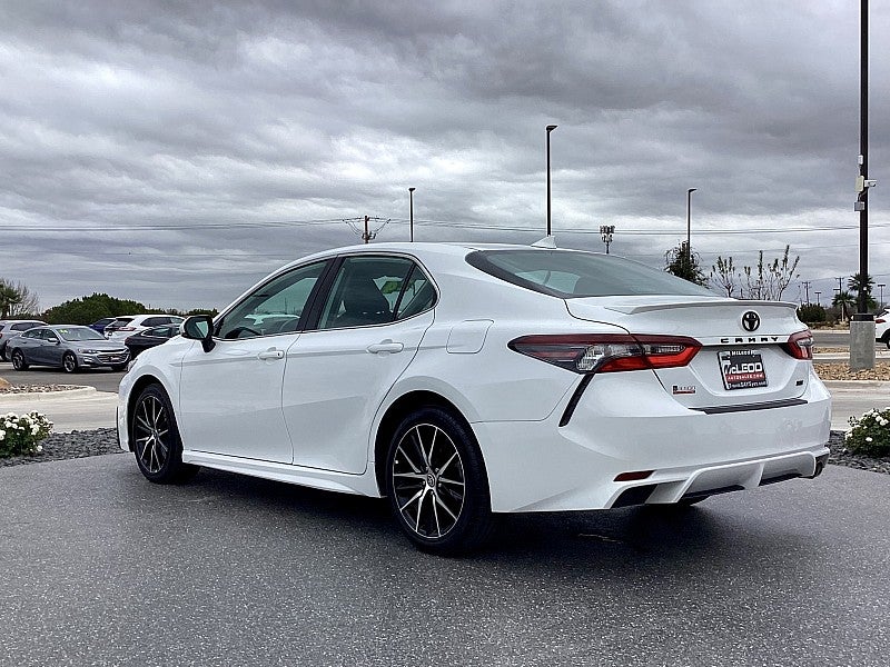 2024 Toyota Camry SE