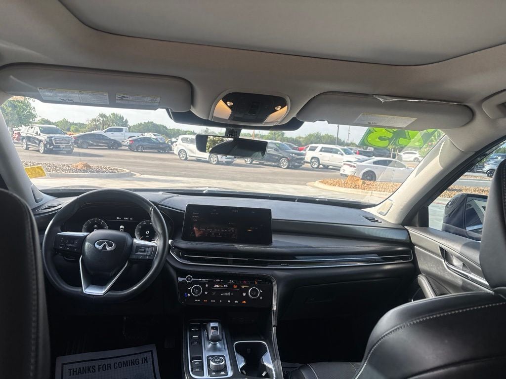 2023 INFINITI QX60 LUXE