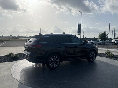 2023 INFINITI QX60 LUXE