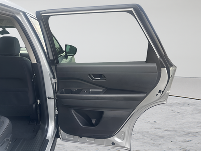 2023 Nissan Pathfinder S