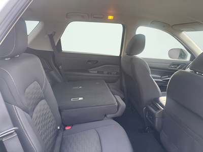 2023 Nissan Pathfinder S