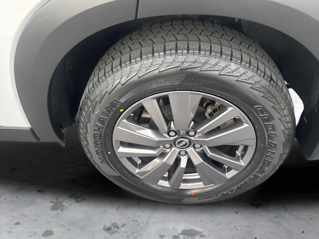 2023 Nissan Pathfinder S