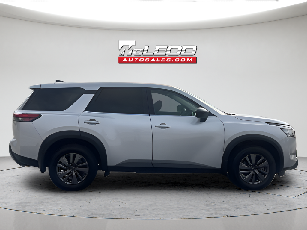 2023 Nissan Pathfinder S