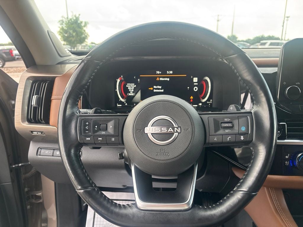 2023 Nissan Pathfinder Platinum