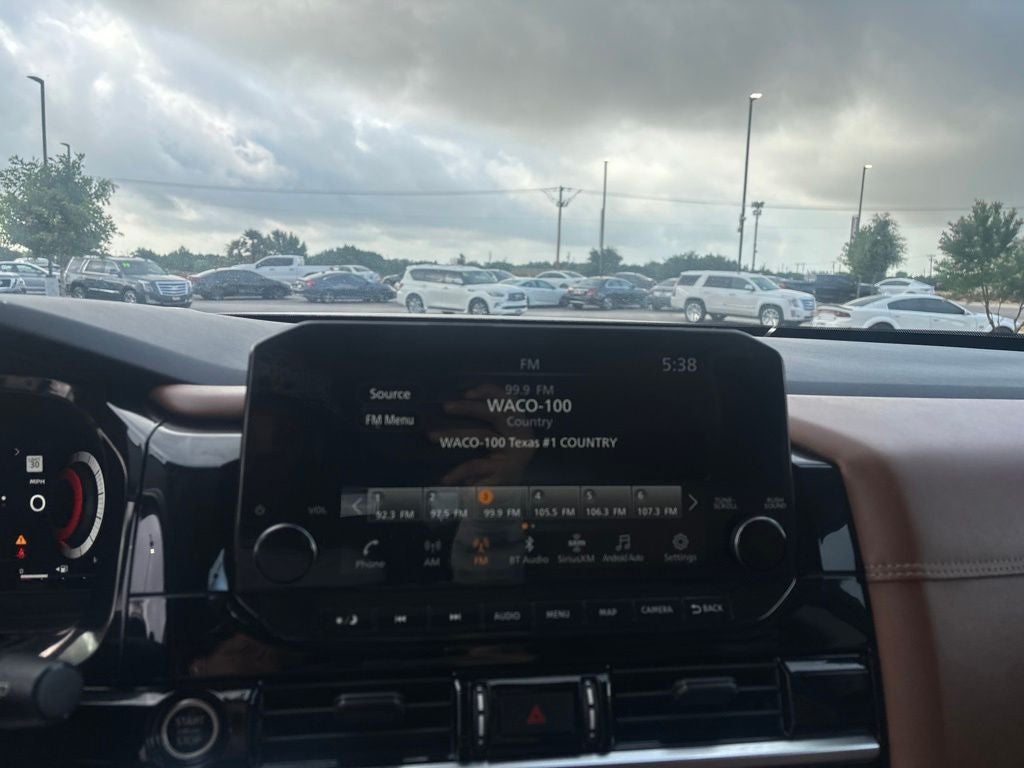 2023 Nissan Pathfinder Platinum