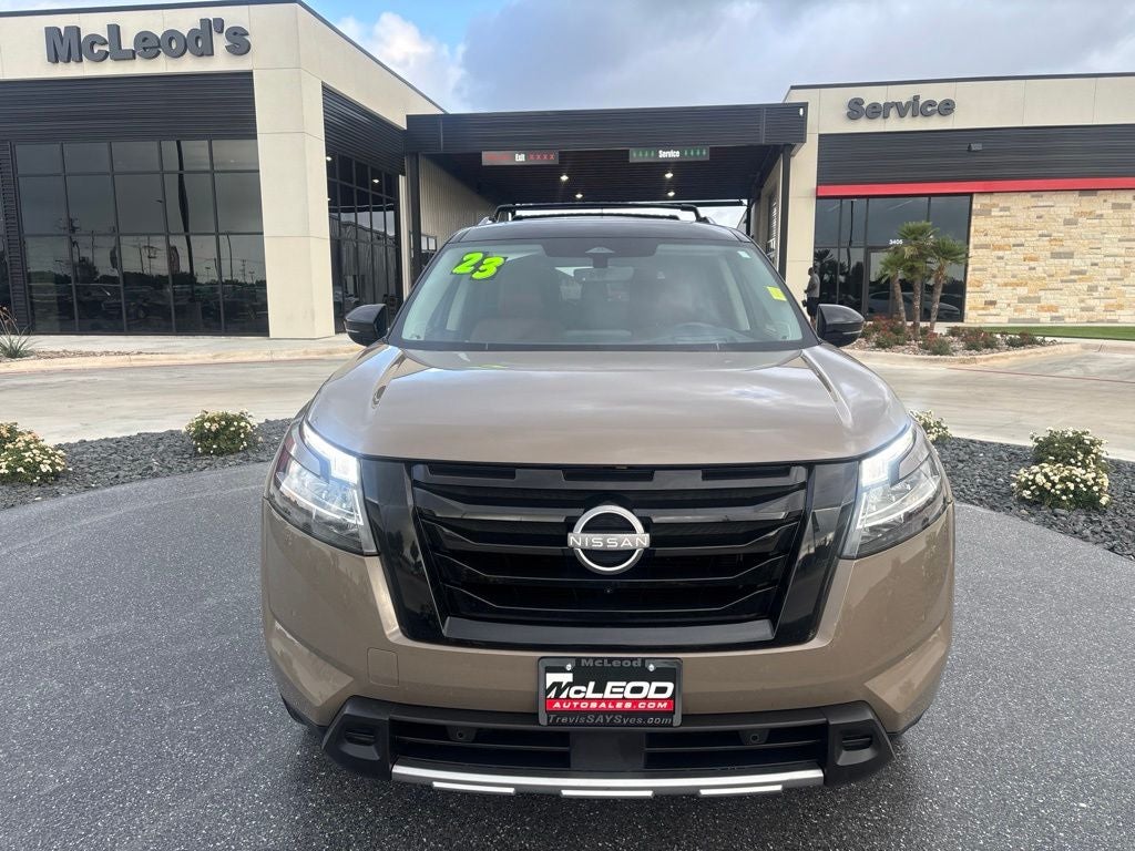2023 Nissan Pathfinder Platinum