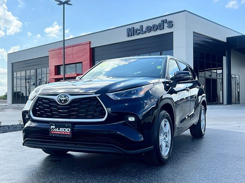 2023 Toyota Highlander LE