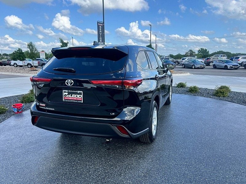 2023 Toyota Highlander LE