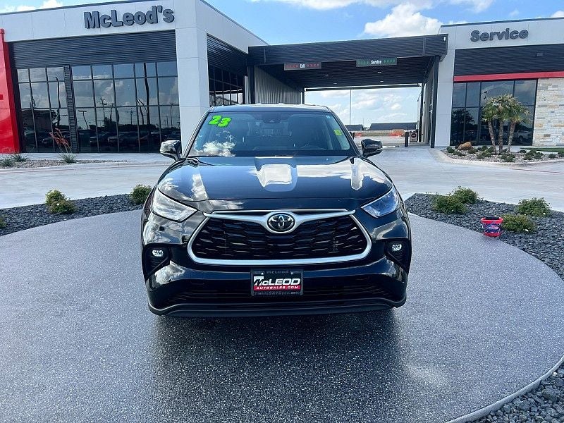 2023 Toyota Highlander LE