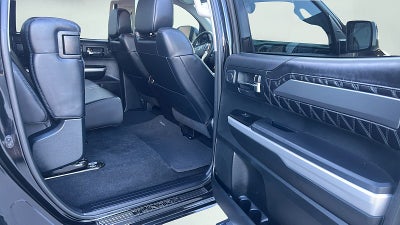 2017 Toyota Tundra 4WD Platinum