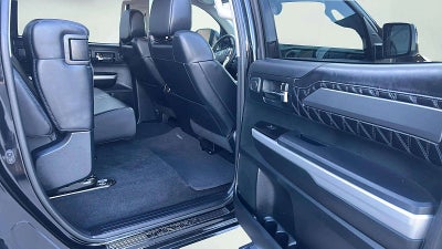 2017 Toyota Tundra 4WD Platinum