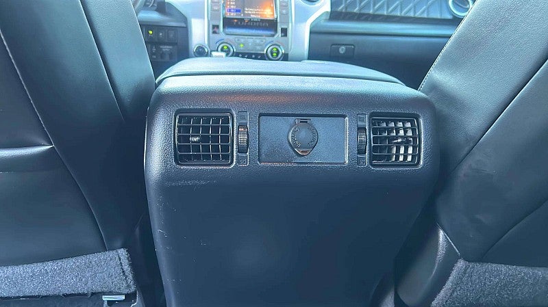 2017 Toyota Tundra 4WD Platinum