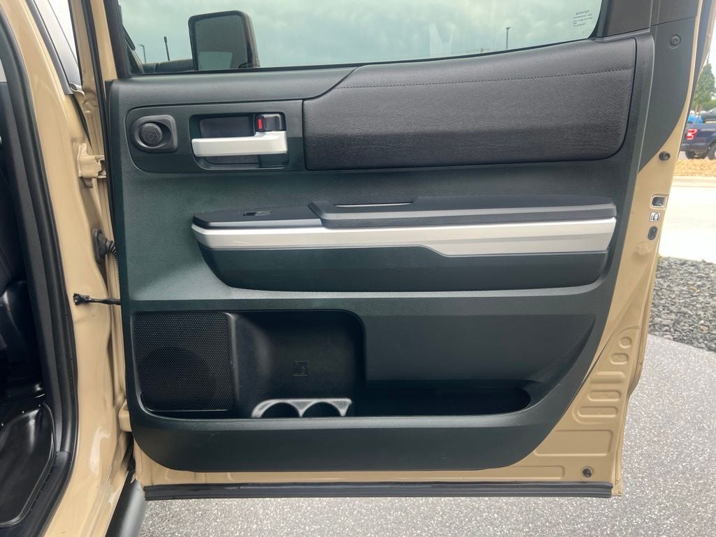 2017 Toyota Tundra SR5