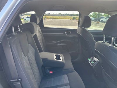 2022 Kia Sorento LX