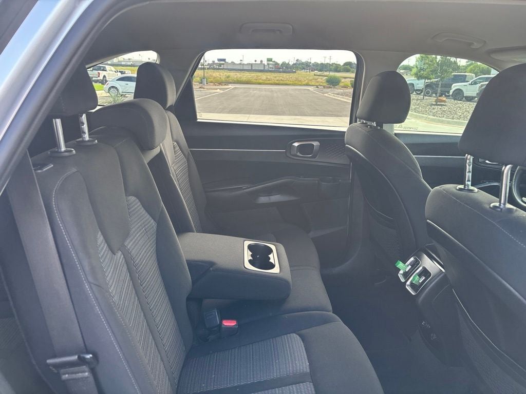 2022 Kia Sorento LX