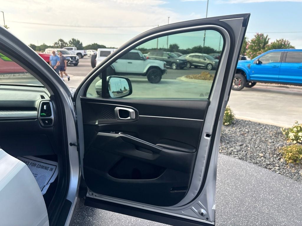 2022 Kia Sorento LX