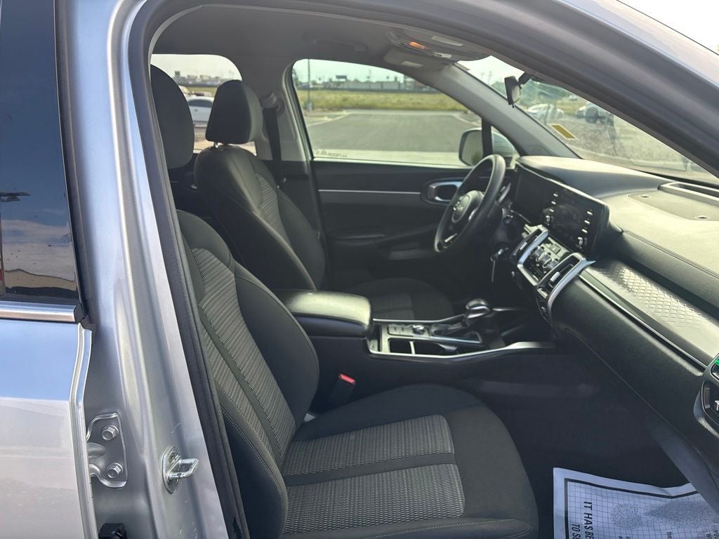 2022 Kia Sorento LX