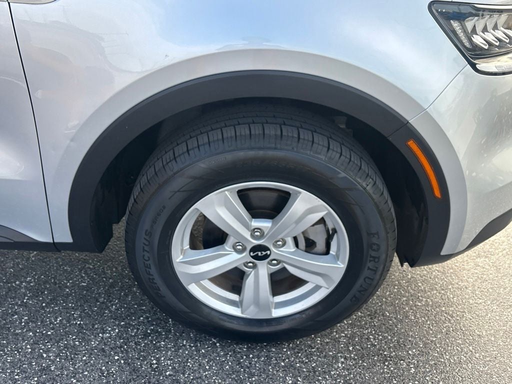 2022 Kia Sorento LX